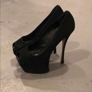 Giuseppe high black heels
